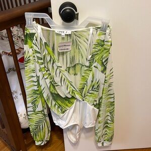 NWT gorgeous bodysuit